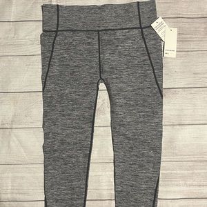 Athletic Cropped Pants